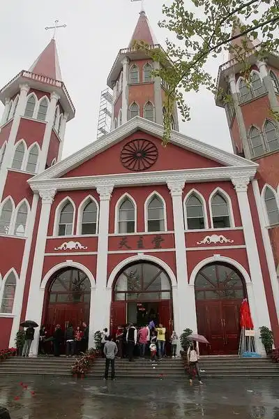 特稿三温州教区苍南铎区钱库小德兰天主堂举行建堂百年庆典活动