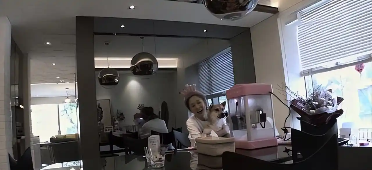 陈乔恩的豪宅火了,全屋精致奢华,一尘不染,幸福的模样藏不住!