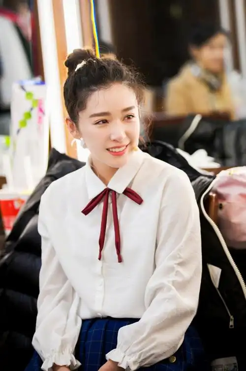 阚清子和杨紫同台比美 除了演技俱佳同款短发更是惊艳