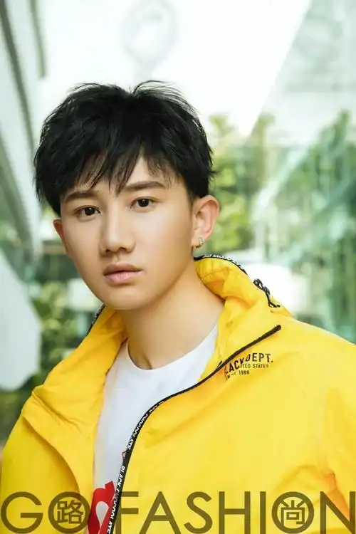 gofashionx梁振伦曼生活