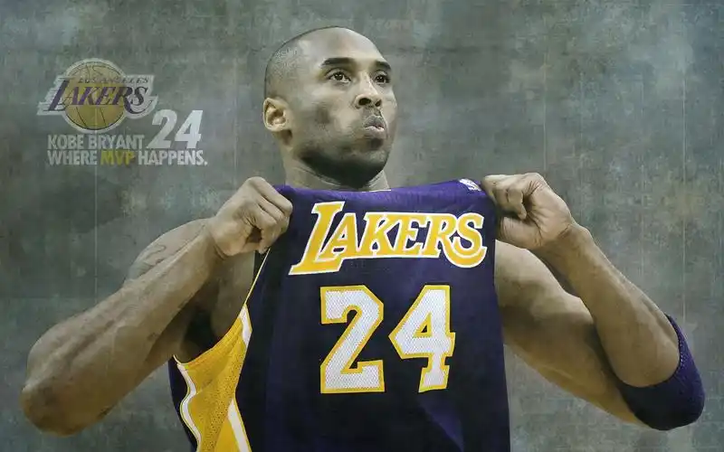 科比退役一周年,允许我们再煽情一回好吗?