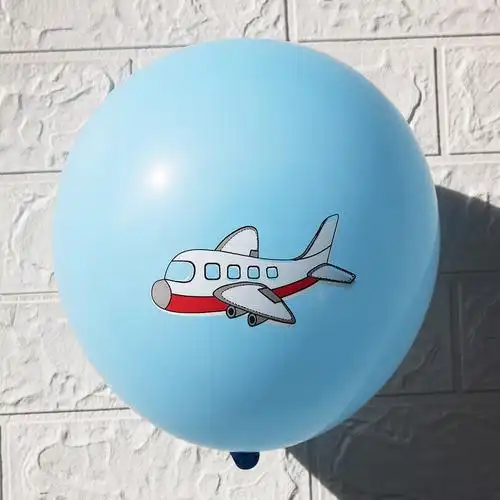 飞机气球实拍图