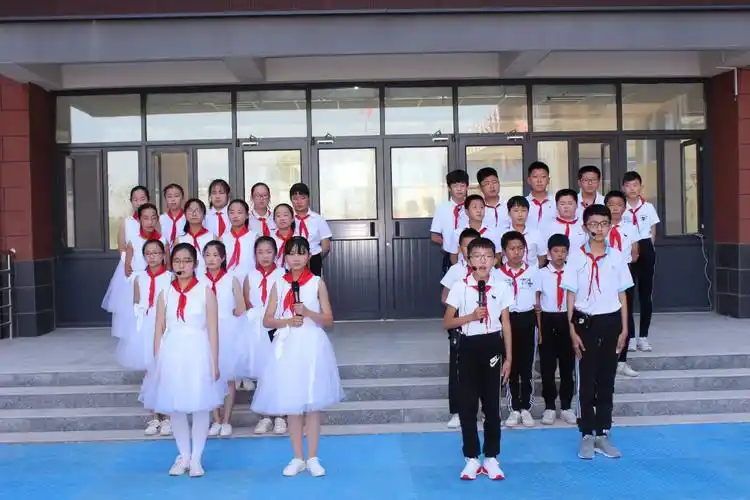 六年师生相伴 今朝满帆远航——屯田小学2018届小学生六年级毕业典礼