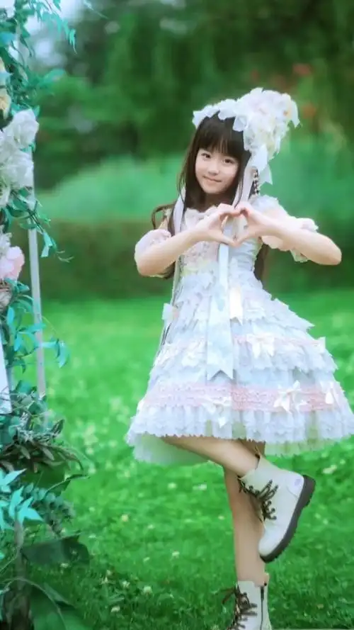 布娃阿布(浙江)  整个夏天想和你环游世界 #我是古典玩偶小公主