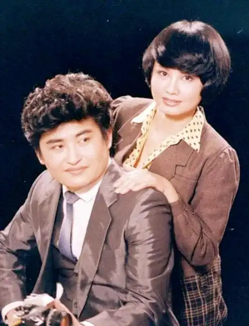 歌手刘欢:和妻子相识9天就求婚,患上"不死病",妻子不离不弃