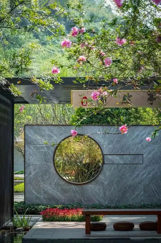 景墙是中国古代园林建筑中常 - 抖音