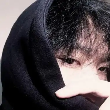 成熟的眼神杀高冷男生霸气头像