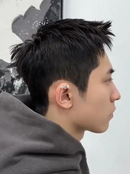 头发两边炸的男生一定要这么做