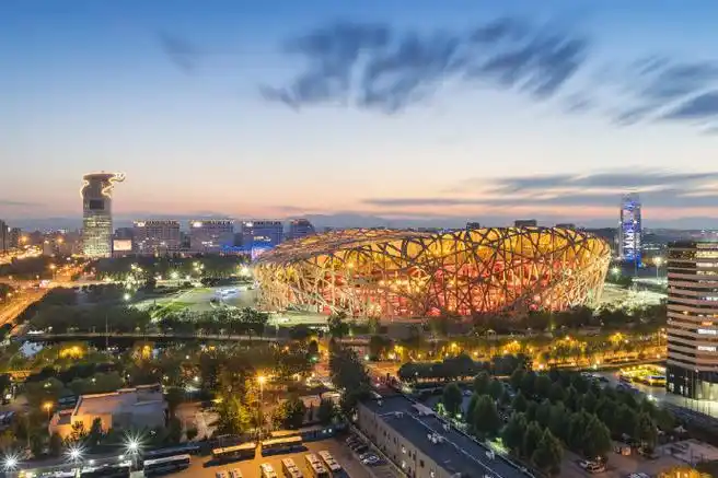 夜晚也能拍夜景的话,拍出的照片绝对非常好看~#你没见过的颐和园夜景