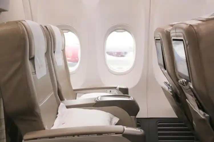 航空|东航第三梯队精品线公务舱体验