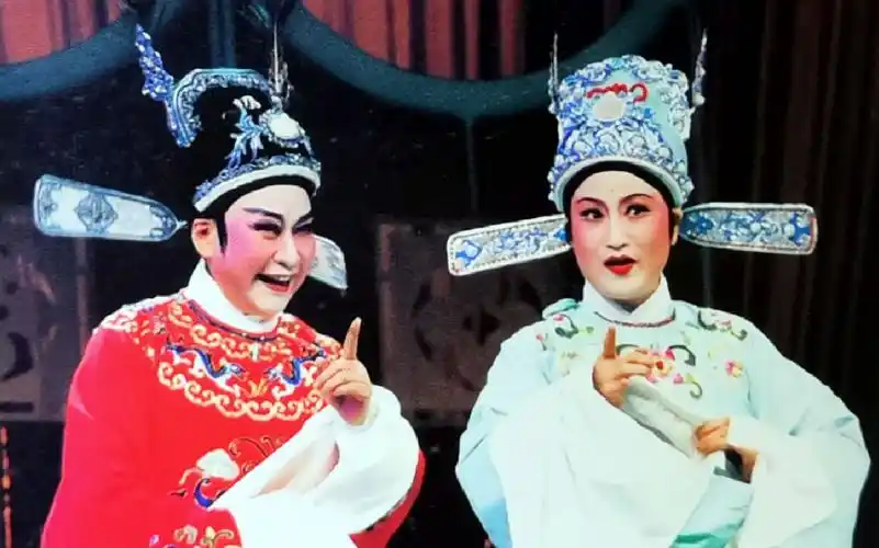 越剧大师"王文娟 毕春芳"演唱《沉香扇》书房会一折