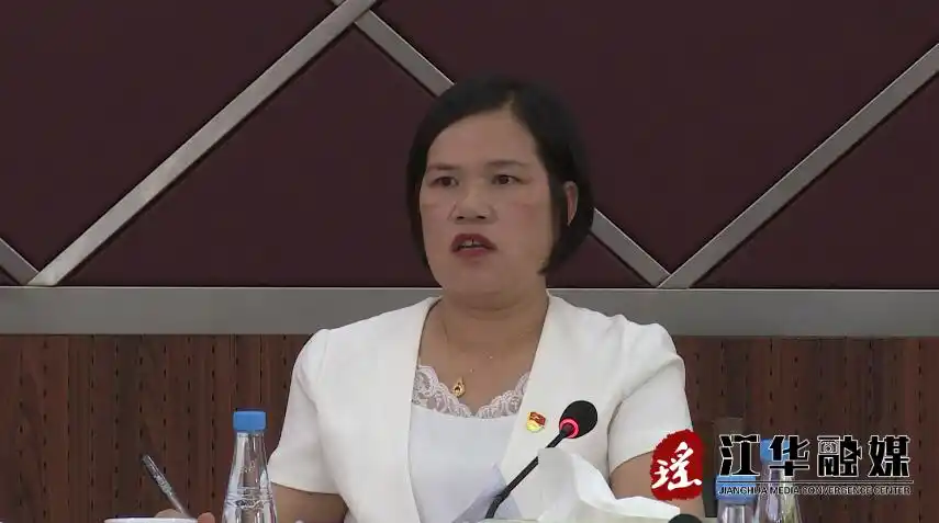 龙飞凤主持召开县人民政府第七十七次常务会议__江华新闻网