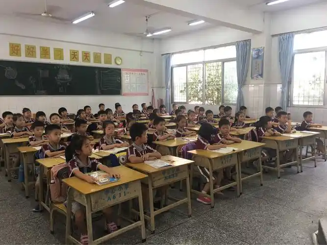 校园生活,我很快乐(东莞市凤岗镇中心小学一年级)