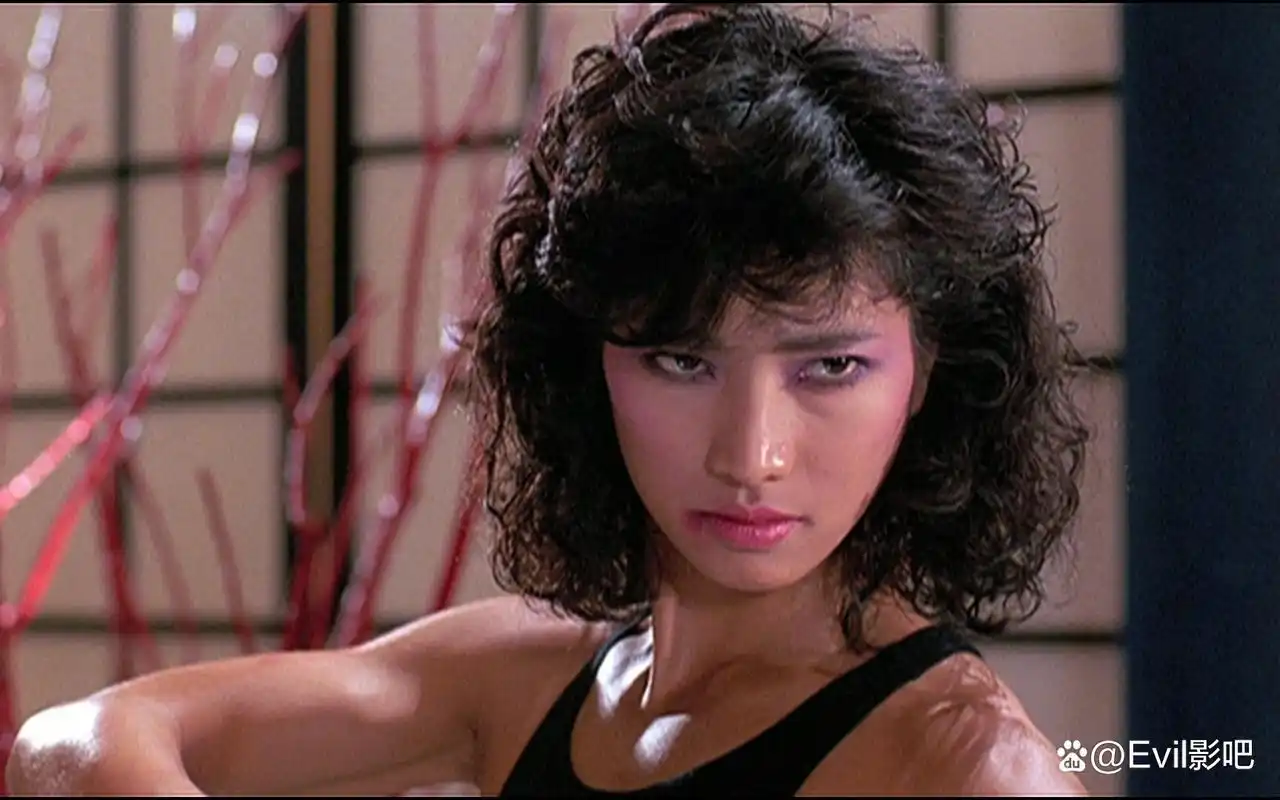 盘点五福星系列电影中的12位女演员,年轻的时候她们是真的美