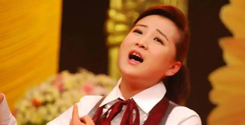 饮食日常,一顿饭吃3个菜都是素的,饭桌却显低调奢华_感觉_方清平_观众