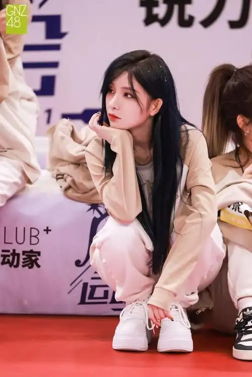 同场竞技,80名成员活力集结第四届偶像运动会11月11日圆满落幕"集合