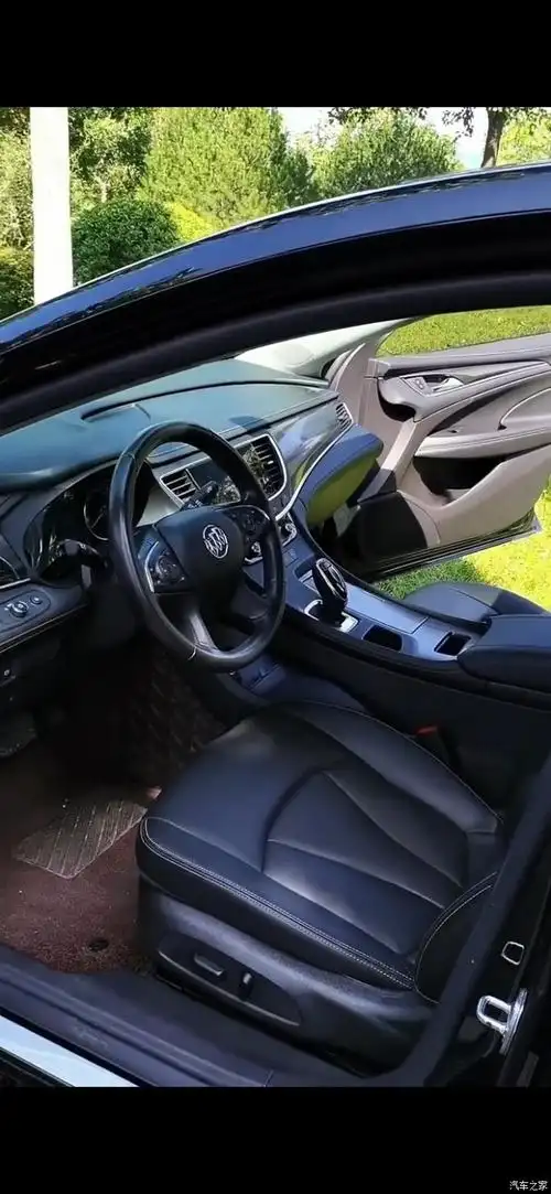 别克君越 最帅美系内饰