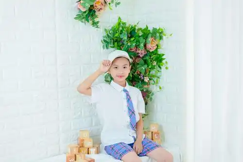 帅气的宝宝元灏10岁10个月艺术照