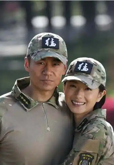 徐佳女友,徐佳结婚照,本文共(1202字)