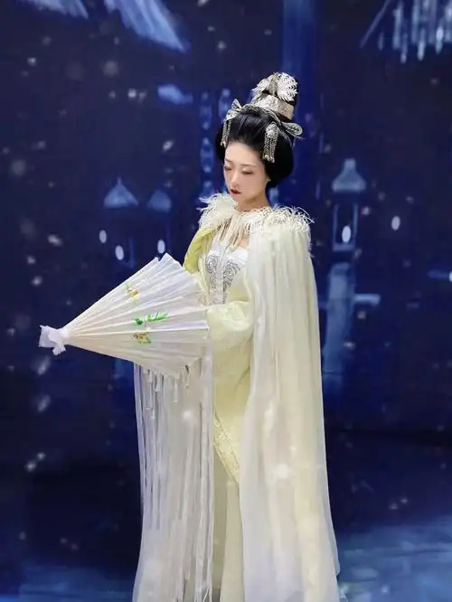 古装体验梦回霓凰郡主