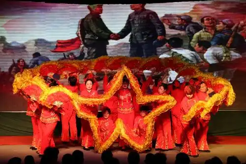 "献礼祖国70年 ·建设美好新潞州"——老顶山镇举办2019年"大家走到一