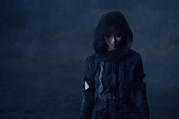 邓紫棋新专辑先行曲gloriamv上线用音乐开启爱的启示之路