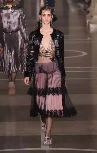 面料关注透明薄纱朦胧美