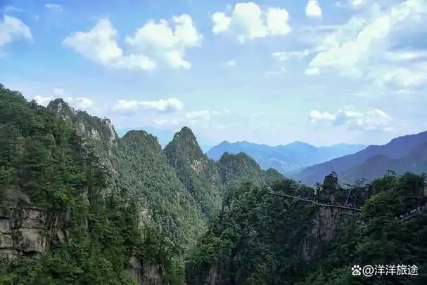 在浙江省临安市内,有一座五十公里连绵起伏的群山,她便是大明山.