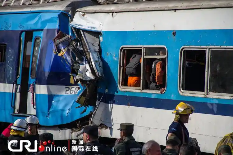 阿根廷当地时间6月13日发生城铁火车相撞事故,至少造成3人死亡155人