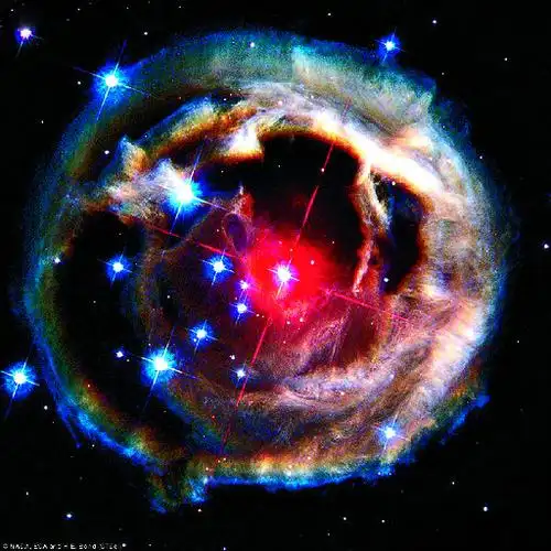 位于麒麟座的v838mon.