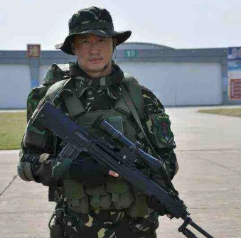 我是特种兵第二部的何晨光为何突然成了中尉了?