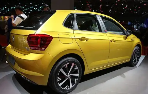 大众新一代polo plus售9.99万起 对标飞度可有胜算