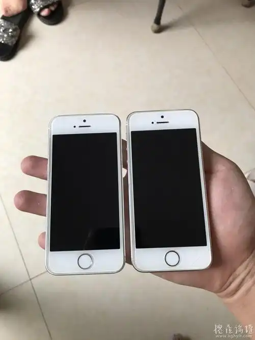 便宜出售自用苹果手机两部