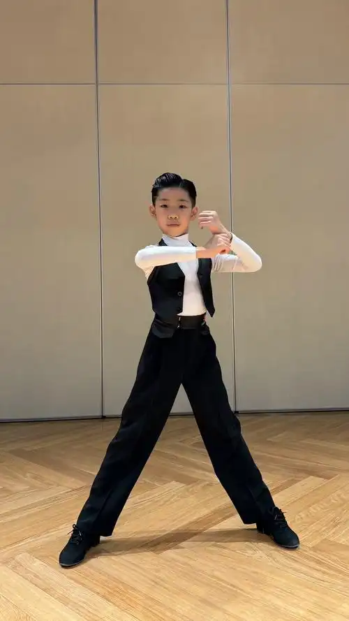 盛佳舞服sjsk拉丁舞仿皮马甲拉丁舞男孩表演比赛马甲