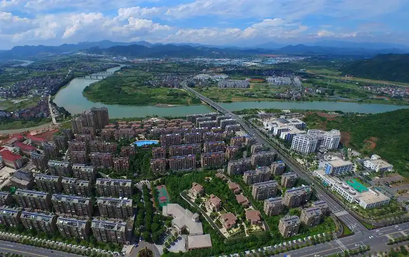 常山县政府 英文站图片滚动