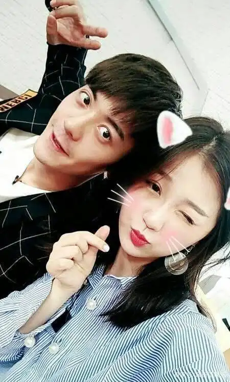 觉得赵志伟就是他的男神,也不顾及自己是女生的面子对赵志伟就是一番