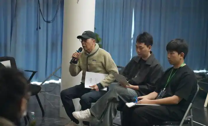 深圳站总统筹赵易阳▲从左至右:福田文体中心·戏剧主题馆馆长