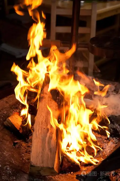 室内燃烧火焰或火灾