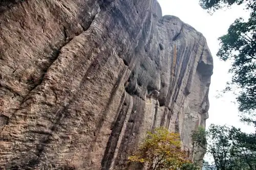 武夷山·虎啸岩