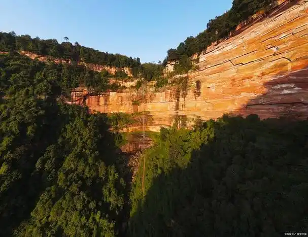 壮丽丹霞,梦幻赤水:探访贵州遵义市赤水丹霞旅游区