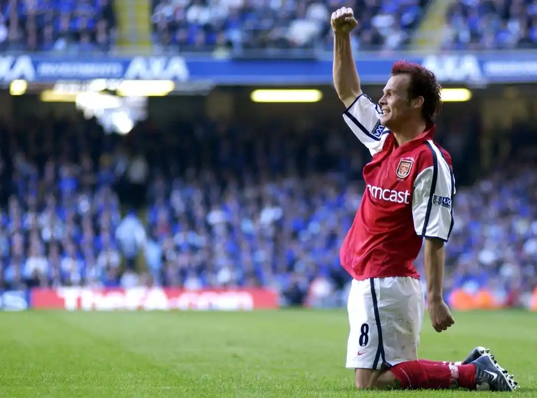 p>弗雷德里克·永贝里(fredrik ljungberg),1977年4月16日出生于瑞典