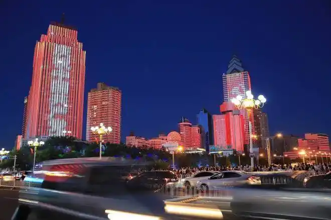 乌鲁木齐取名字的由来意义,乌鲁木齐哪里有起名大师