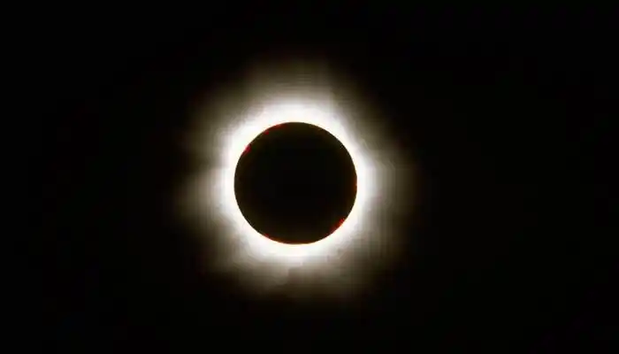 梦见月蚀什么意思 梦见月蚀预示什么