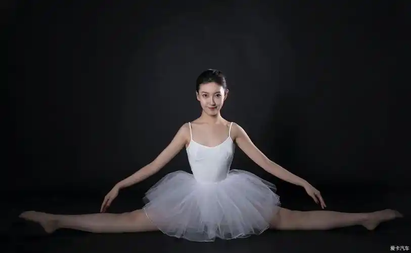 这才是正经玩舞蹈的大劈叉一字马啥的一门灵