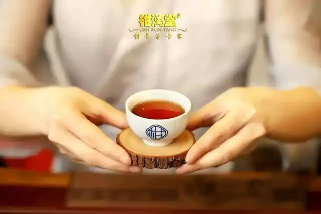 敬茶礼仪图片