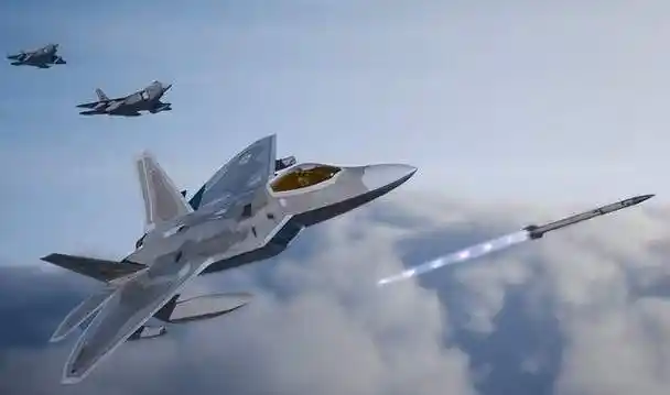 f-22正在努力追赶歼-20|战斗机|加油机|副油箱|f-22|隐身战机_网易