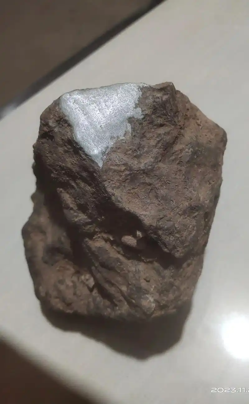 弱磁无球粒辉石(石铁陨石)欣赏#以石会友 - 抖音