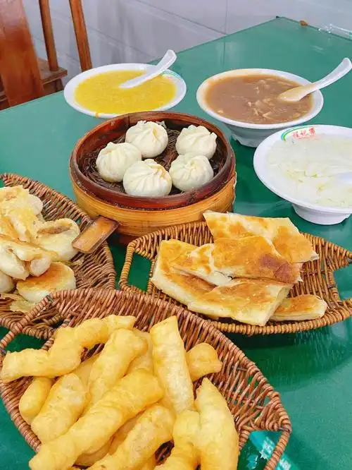 南阳早餐界的扛把子606060胡辣汤