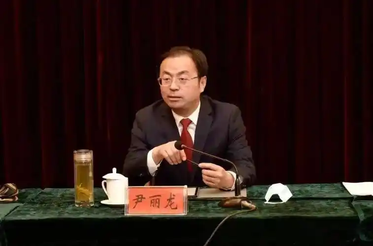 县长尹丽龙参加县政协工商联界分组讨论_发展_工作_曲周