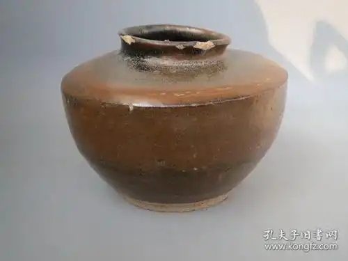 厚重明代酱釉罐一只好品